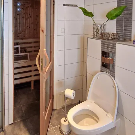 Cozy In With Sauna Stordal